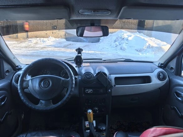 2010 Renault Logan I Рестайлинг, красный, 245000 рублей - вид 6