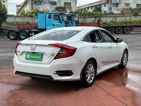2018 Honda Civic X, белый, 1090000 рублей, вид 2