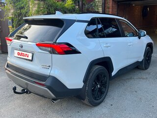 2025 Toyota RAV4 V (XA50), белый, 4950000 рублей, вид 4