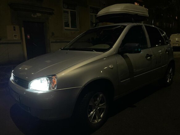 2008 Lada (ВАЗ) Kalina I, серебристый, 300000 рублей - вид 2