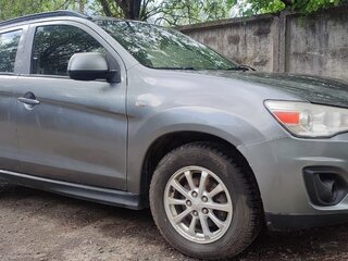 2013 Mitsubishi ASX I, серый, 700000 рублей, вид 5