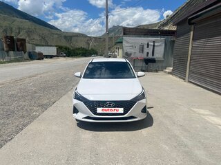 2021 Hyundai Solaris II Рестайлинг, белый, 1550000 рублей, вид 1