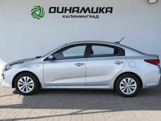 2020 Kia Rio IV, серый, 1349000 рублей, вид 2