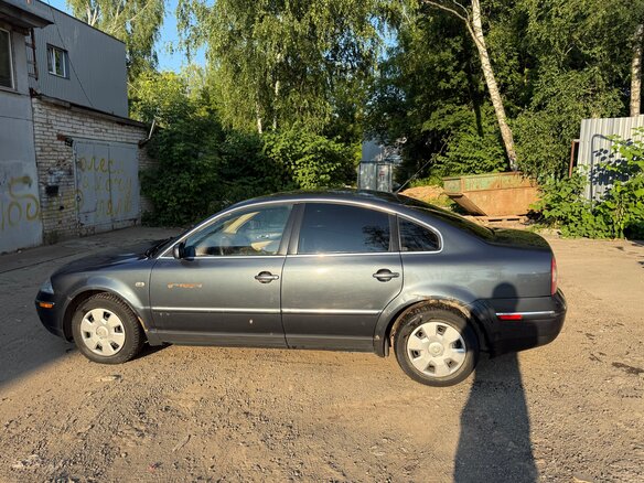 2002 Volkswagen Passat B5 Рестайлинг, синий - вид 10