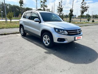 2012 Volkswagen Tiguan I Рестайлинг, серебристый, 1250000 рублей, вид 3