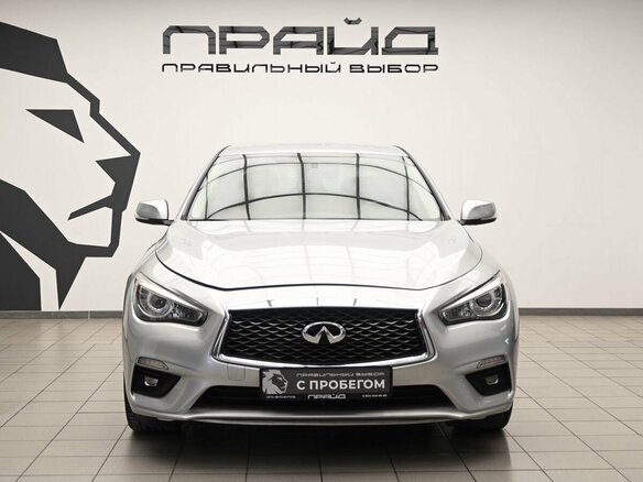 2017 Infiniti Q50 I Рестайлинг, серебристый, 2060000 рублей - вид 1