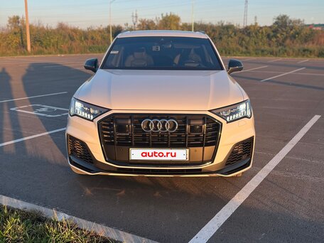 2020 Audi Q7 55 TFSI II (4M) Рестайлинг, белый, 6200000 рублей, вид 1