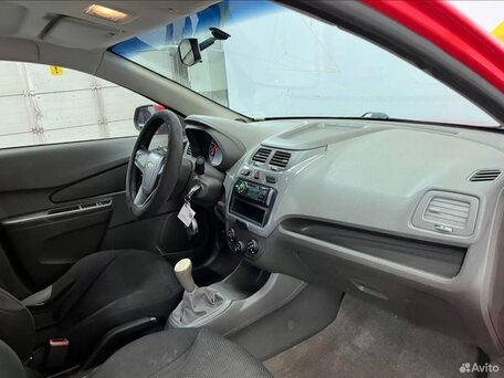 2013 Chevrolet Cobalt II, красный, 415000 рублей, вид 4