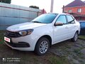 2023 Lada (ВАЗ) Granta I Рестайлинг, белый, 750000 рублей - вид 1