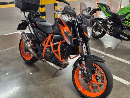 2017 KTM 690 Duke R, оранжевый, 650000 рублей, вид 3
