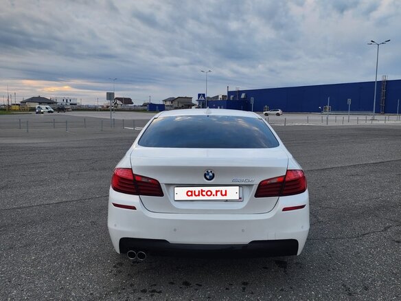 2014 BMW 5 серии 520d VI (F10/F11/F07) Рестайлинг, белый, 2300000 рублей - вид 5