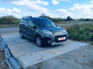 2013 Peugeot Partner II Рестайлинг, зелёный, 640000 рублей, вид 2