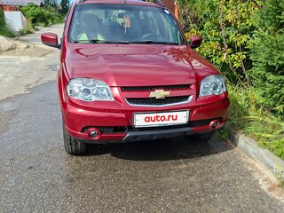 2012 Chevrolet Niva I Рестайлинг, красный, 560000 рублей, вид 2