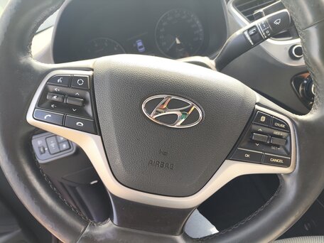 2018 Hyundai Solaris II, коричневый, 1280000 рублей, вид 5