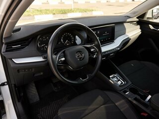2021 Skoda Octavia IV (A8), белый, 2367000 рублей, вид 5
