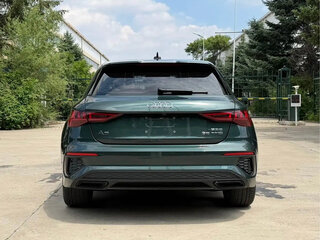 2023 Audi A3 Sportback 35 TFSI IV (8Y), зелёный, 2050000 рублей, вид 5