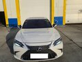 2022 Lexus ES 250 VII Рестайлинг, белый - вид 2