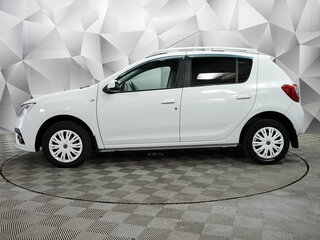 2018 Renault Sandero II Рестайлинг, белый, 691000 рублей, вид 2