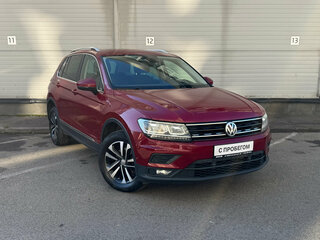 2019 Volkswagen Tiguan II, красный, 2119000 рублей, вид 3