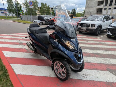 2018 Piaggio MP3, синий, 730000 рублей, вид 2