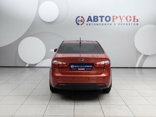 2014 Kia Rio 6-speed III, красный, 835000 рублей, вид 4