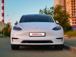 2021 Tesla Model Y Long Range Dual Motor I, белый, 3000000 рублей, вид 3