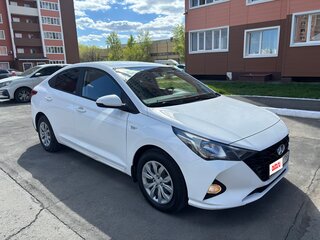 2022 Hyundai Solaris II Рестайлинг, белый, 1590000 рублей, вид 1