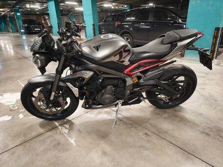 2022 Triumph Street Triple, серый, 1000000 рублей, вид 2