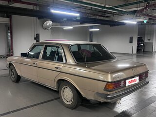 1984 Mercedes-Benz W123 230, золотистый, 570000 рублей, вид 5