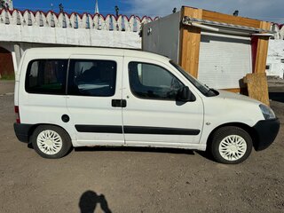 2011 Peugeot Partner I Рестайлинг, белый, 420000 рублей, вид 2