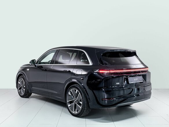 2026 Li Auto (Lixiang) L7 52.3 kWh I Рестайлинг, чёрный - вид 5