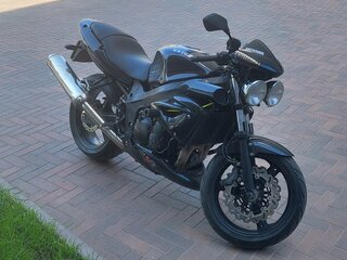 Triumph Speed Four