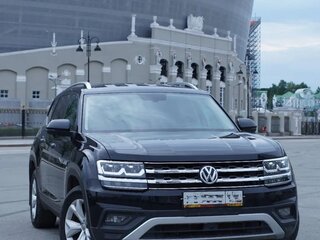 2021 Volkswagen Teramont X I, чёрный, 3999999 рублей, вид 2