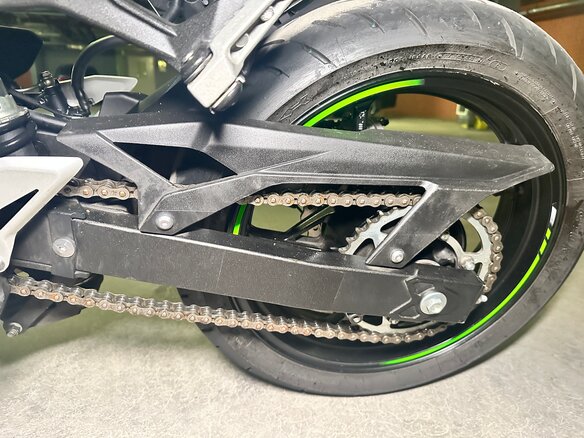 2021 Kawasaki Ninja 400, зелёный - вид 29