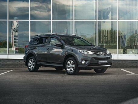 Toyota RAV4 IV (XA40)