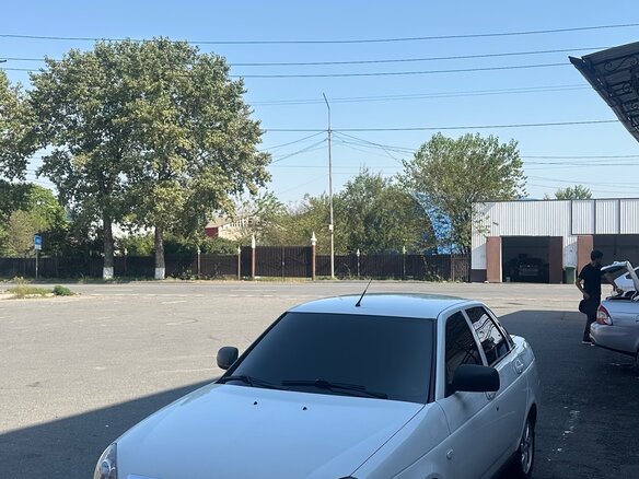 2017 Lada (ВАЗ) Priora I Рестайлинг, белый, 865000 рублей - вид 12
