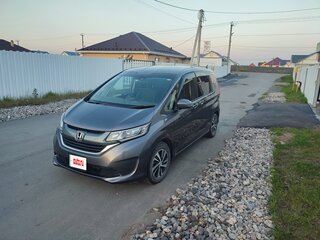 2019 Honda Freed+ II, серый, 1560000 рублей, вид 3