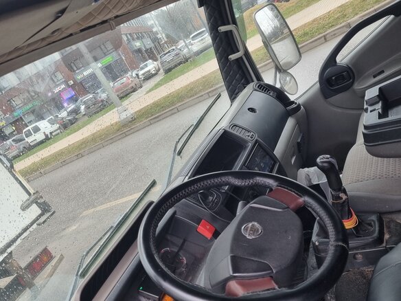 2012 Nissan Cabstar, белый, 1200000 рублей - вид 1