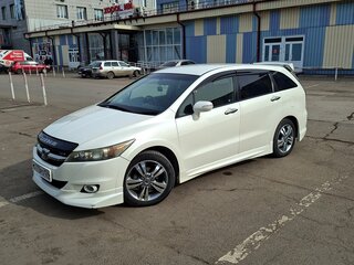 2010 Honda Stream II Рестайлинг, белый, 1350000 рублей, вид 1