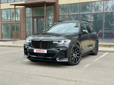 2021 BMW X7 40d I (G07), чёрный, 9100000 рублей, вид 4