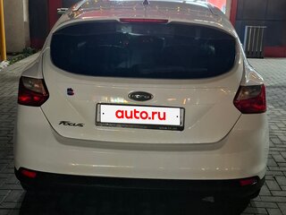 2012 Ford Focus III, белый, 820000 рублей, вид 4