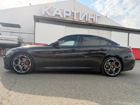 2022 Alfa Romeo Giulia II (952) Рестайлинг, чёрный, 5000000 рублей, вид 4