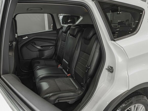 2016 Ford Kuga II, белый - вид 13