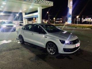 2018 Volkswagen Polo V Рестайлинг, белый, 1350000 рублей, вид 1