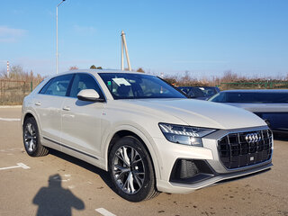 2020 Audi Q8 45 TDI I (4M), бежевый, 7200000 рублей, вид 2