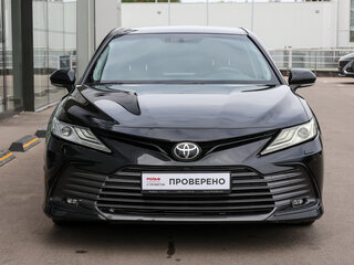 2021 Toyota Camry VIII (XV70) Рестайлинг, чёрный, 3198000 рублей, вид 2