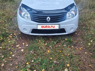 2013 Renault Sandero I, белый, 550000 рублей, вид 2