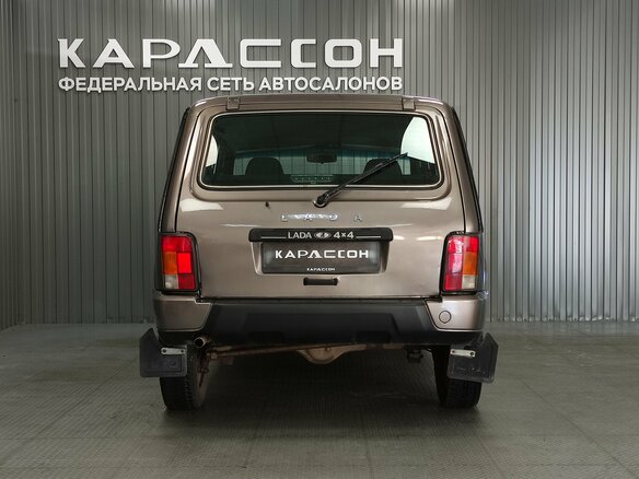 2016 Lada (ВАЗ) 2131 (4x4) I, коричневый, 390000 рублей - вид 3