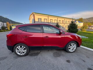 2011 Hyundai ix35 I, красный, 1350000 рублей, вид 3