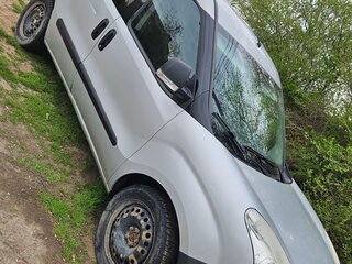 2012 Fiat Doblo II, серый, 250000 рублей, вид 4